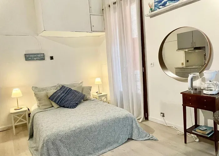 Authentic Living In A Historical Area Monte Carlo